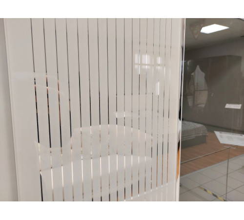 Двухдверная витрина для посуды Лоретто (Loretto) LORET-13 Двухдверная витрина для посуды Лоретто (Loretto) LORET-13